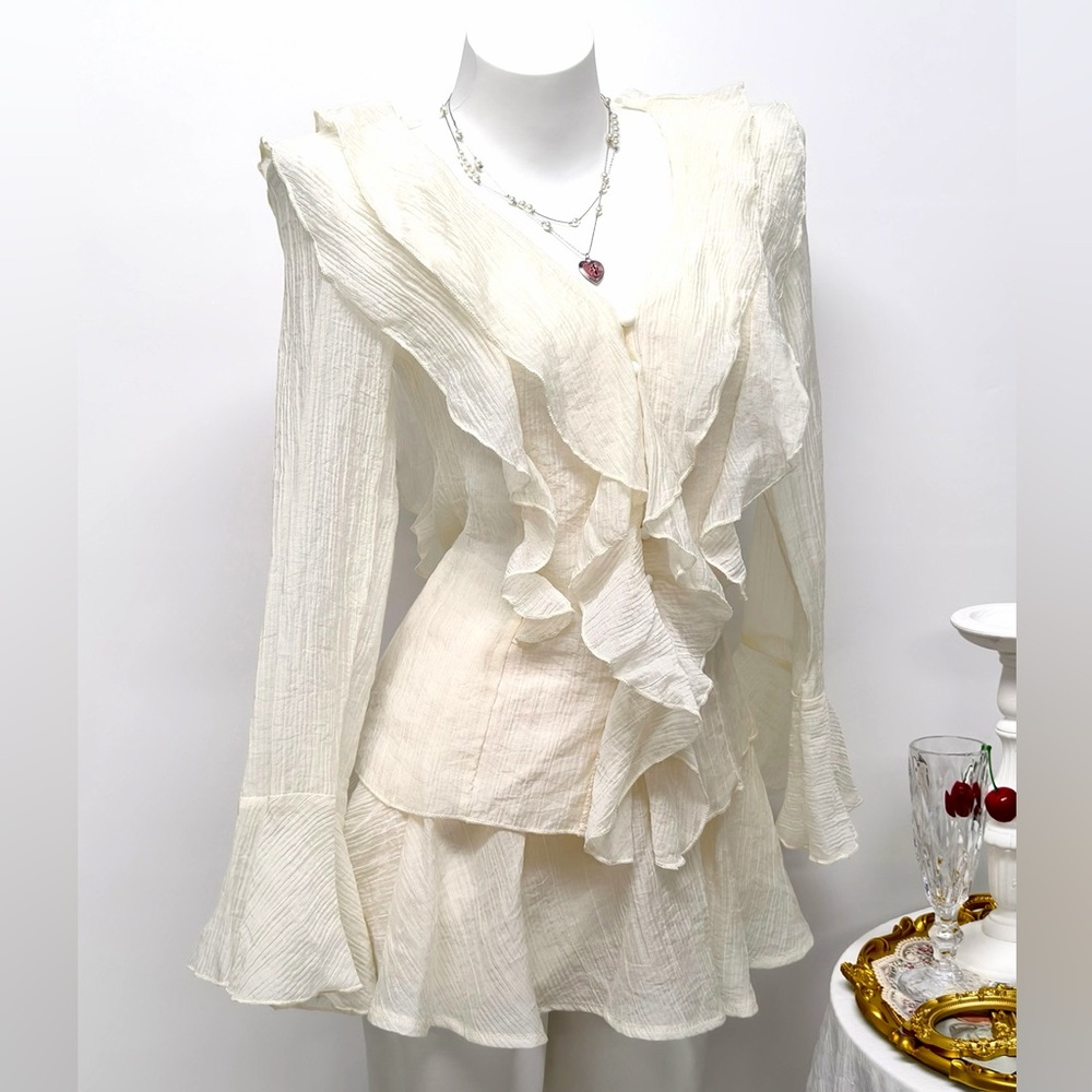 ♥️Hello Gorgeous! Ruffle V-Neck Long Sleeve Blouse and Skirt Set - Apricot
